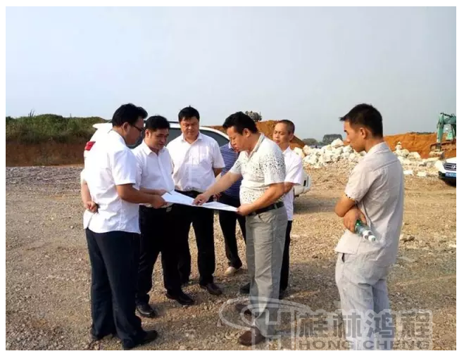 重鈣磨粉機(jī)，重鈣，HCH1395，超細(xì)環(huán)輥磨,武宣碳酸鈣