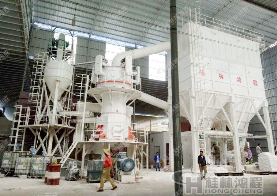 桂林鴻程非金屬礦制粉設備，超細磨粉機-HLMX系列超細立磨磨粉設備，HLMX1100超細立磨
