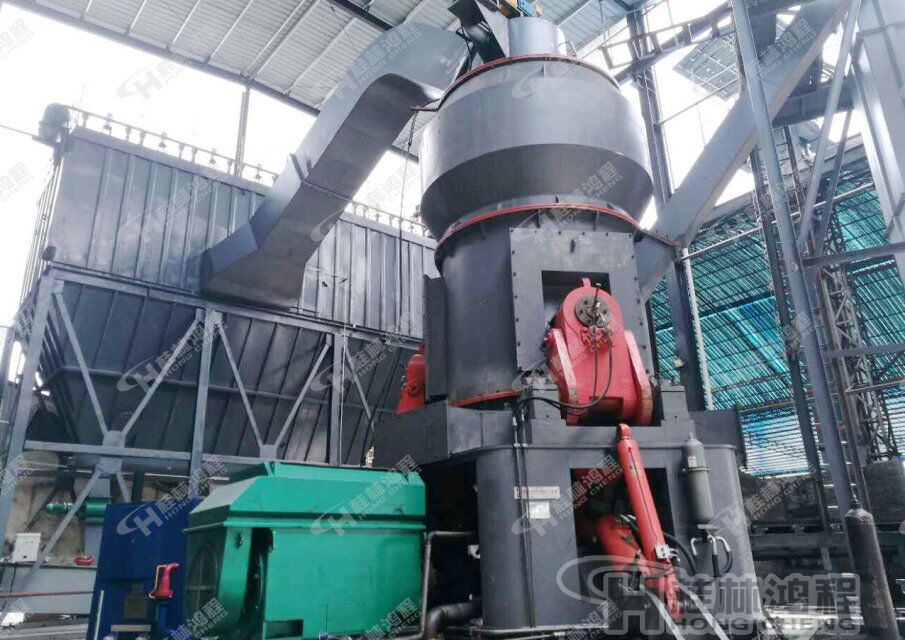 水泥立磨，立磨，立磨機(jī)，客戶現(xiàn)場(chǎng)，桂林鴻程磨粉機(jī)