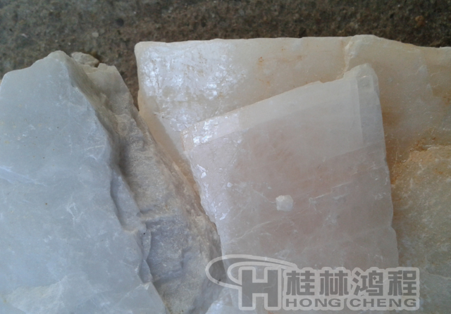 長石，長石粉，長石的用途
