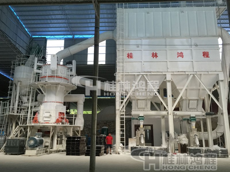 桂林鴻程HLMX1100超細(xì)立磨礦石超細(xì)粉磨機(jī) 桂林鴻程HLMX1100超細(xì)立磨礦石超細(xì)粉磨機(jī)