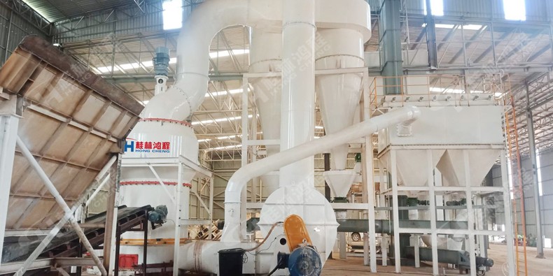 某大型玻璃廠石油焦制粉項目（上市企業(yè)）HC2000擺式磨粉機石油焦磨機生產線